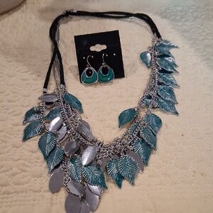 Chic Silver and Teal Leaf Necklace Set